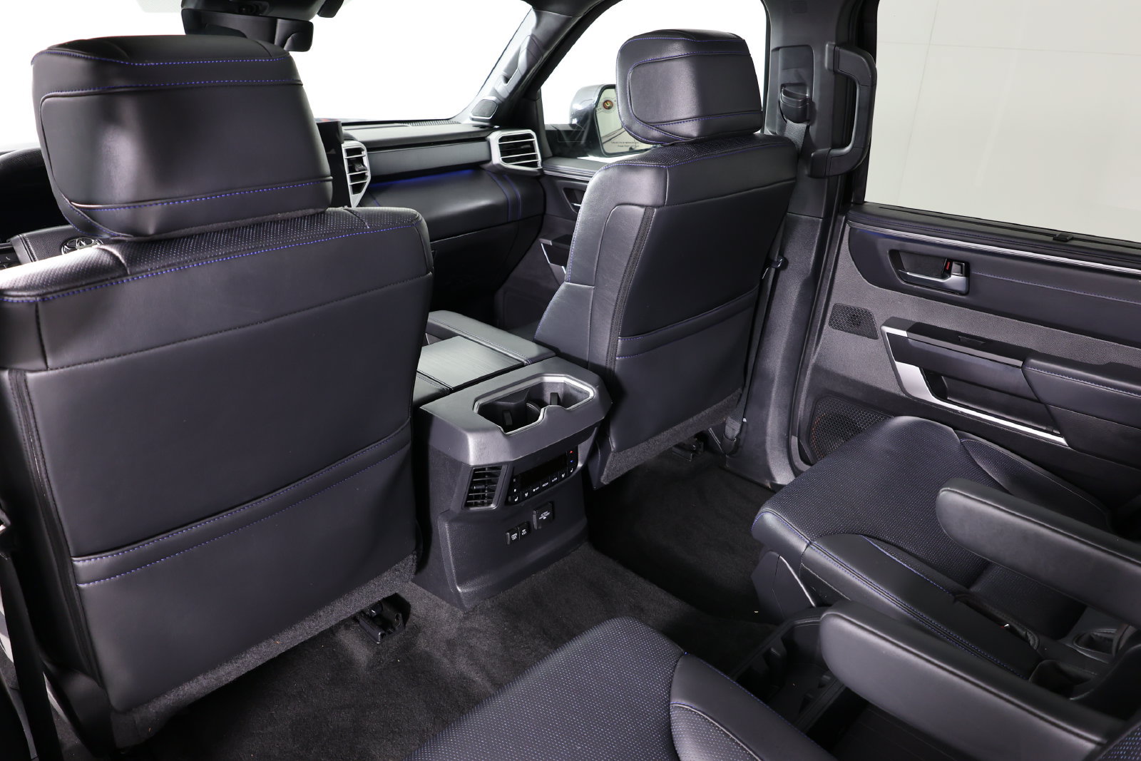 Used 2023 Toyota Sequoia Platinum AWD/4WD image 49