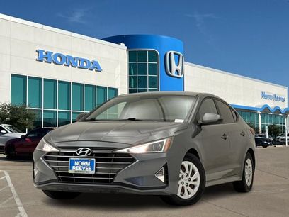 Used 2019 Hyundai Elantra SE w/ Cargo Package