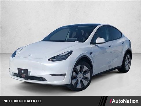 Used 2022 Tesla Model Y Long Range AWD/4WD image 1