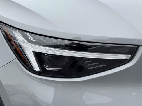 Used 2025 Volvo XC40 B5 Ultra w/ Protection Package Premier image 7