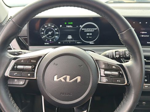 Used 2024 Kia Seltos S FWD image 16