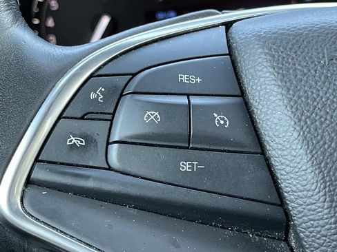 Used 2017 Cadillac XT5 Luxury w/ Driver Awareness Package FWD image 36