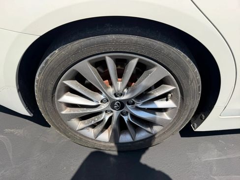 Used 2019 INFINITI Q50 Luxe w/ Essential Package (3.0T Luxe) RWD image 28