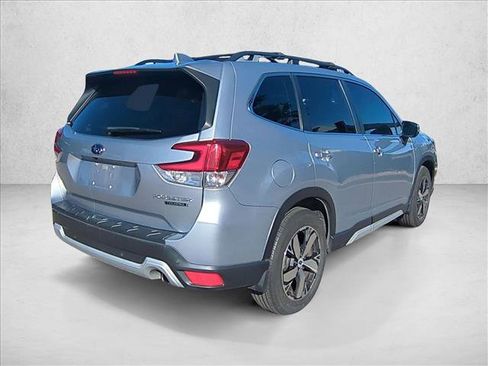Used 2020 Subaru Forester Touring image 5