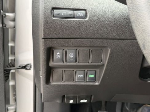Used 2020 Nissan Rogue Sport S FWD image 26