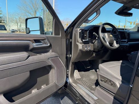 Certified 2025 Chevrolet Silverado 2500 LT w/ Convenience Package AWD/4WD image 21