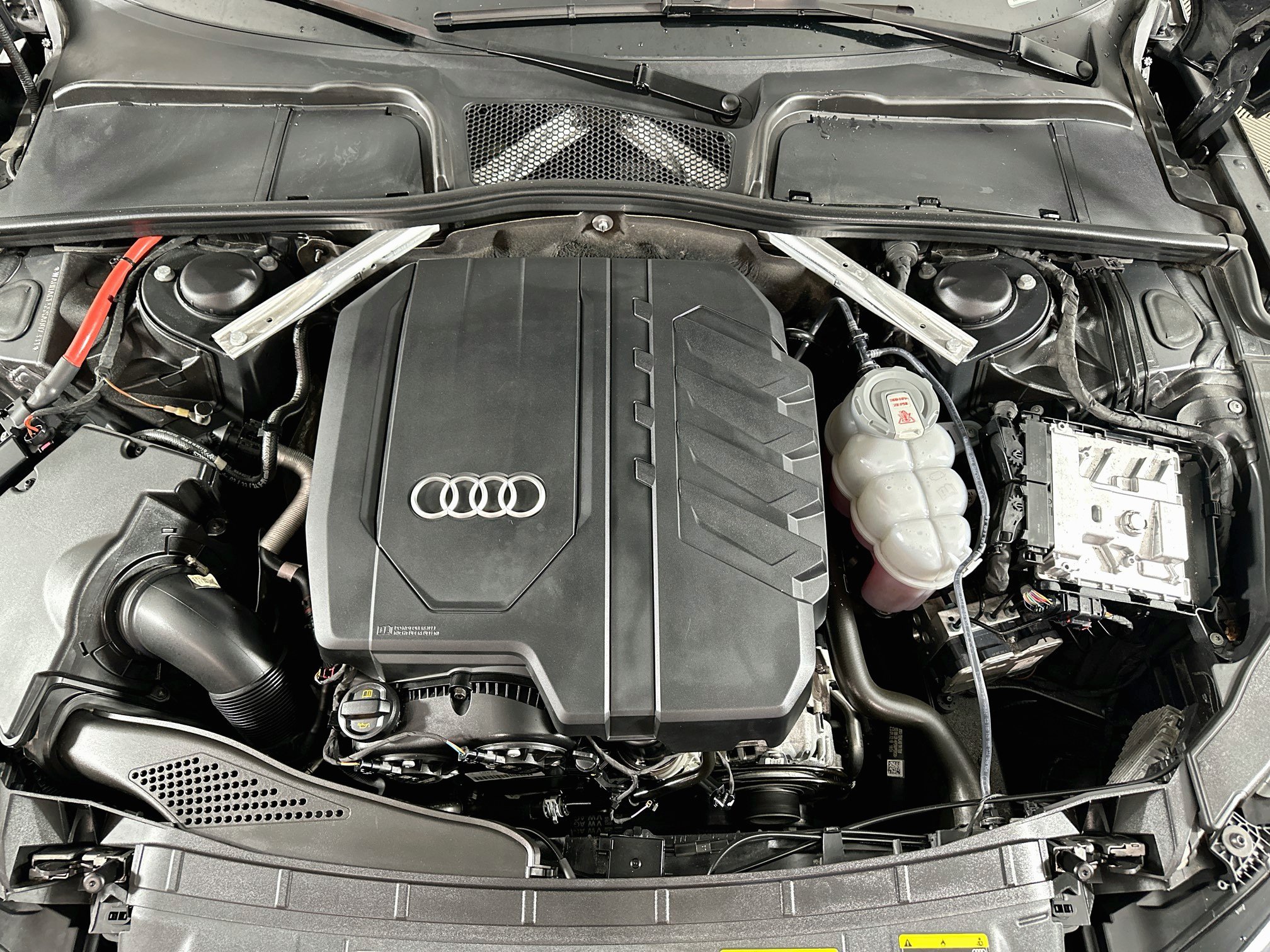 Used 2025 Audi A5 2.0T Premium AWD/4WD image 34