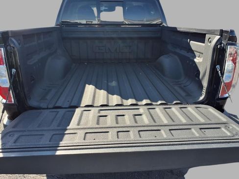 Used 2016 GMC Canyon SLT w/ Driver Alert Package image 25