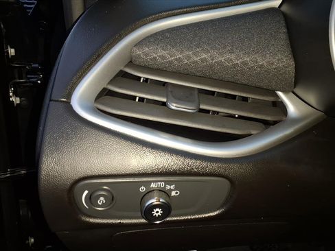 Used 2024 Chevrolet Malibu LS image 31