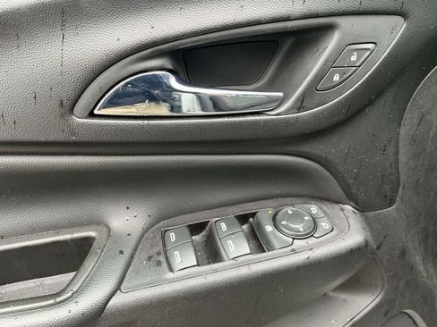 Used 2020 Chevrolet Equinox LT AWD/4WD image 16