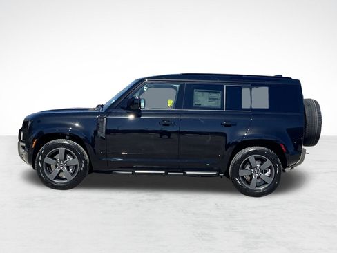 New 2025 Land Rover Defender 110 X-Dynamic SE image 2