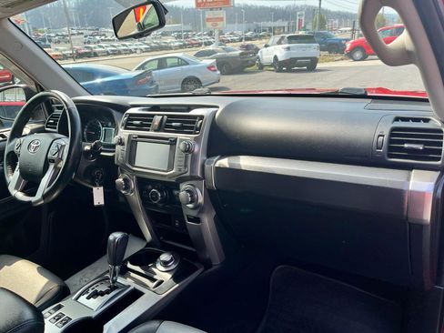 Used 2014 Toyota 4Runner SR5 Premium image 20