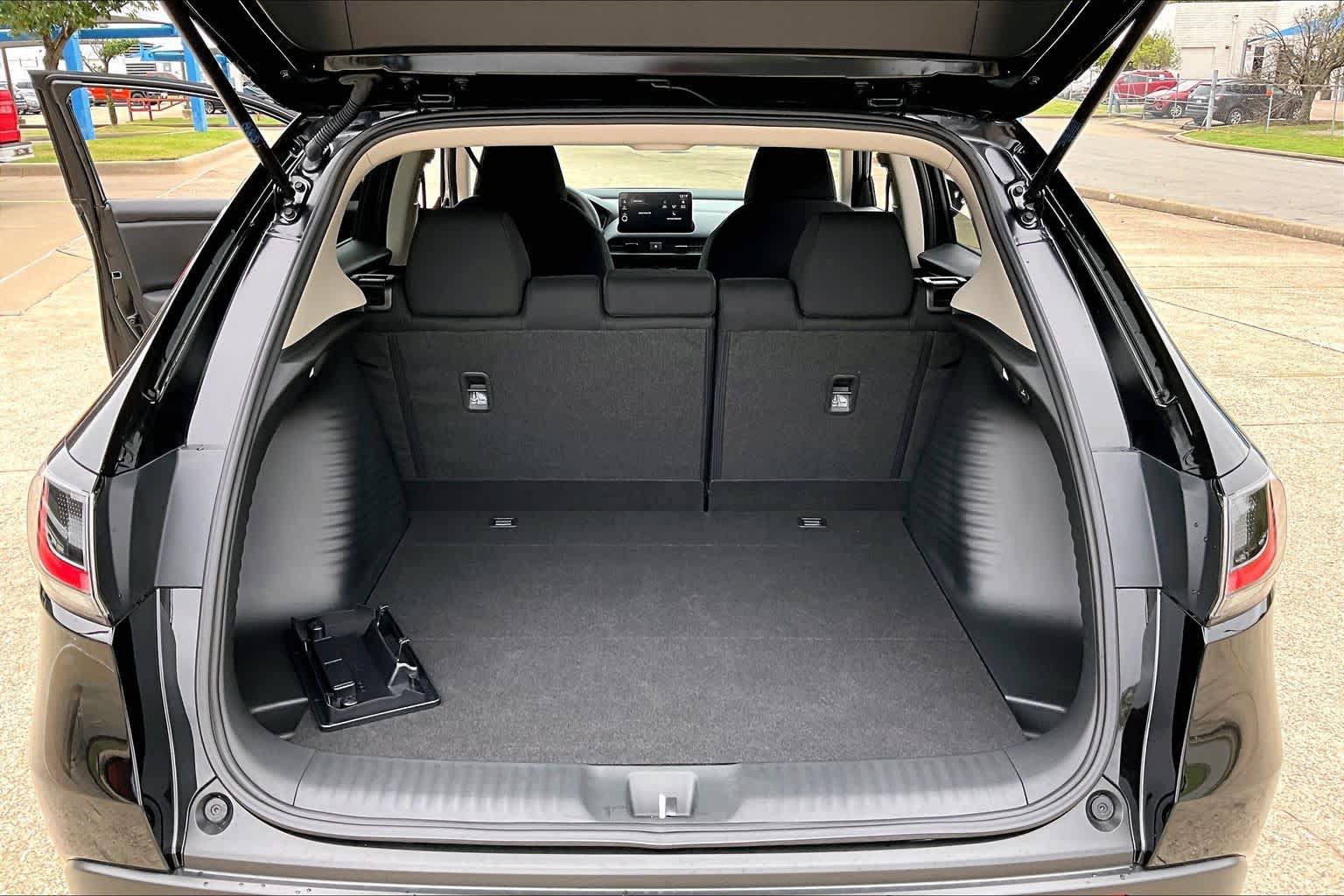 Certified 2027 Honda HR-V LX image 33