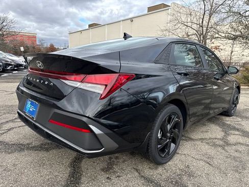 New 2026 Hyundai Elantra Sport image 9