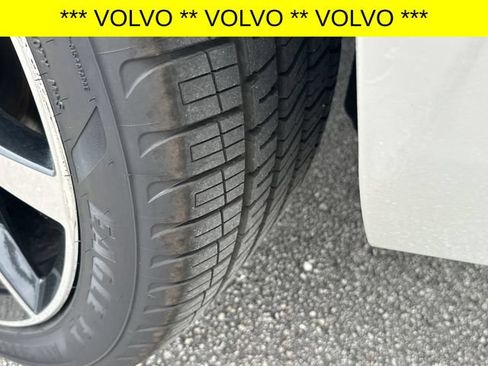 Used 2023 Volvo XC90 B6 Plus w/ Protection Package Premier AWD/4WD image 12