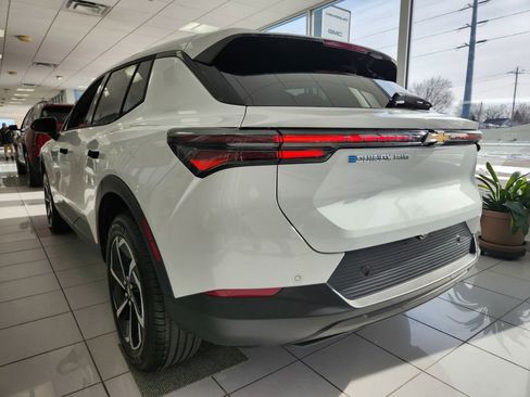 New 2026 Chevrolet Equinox EV LT w/ Comfort Package image 25