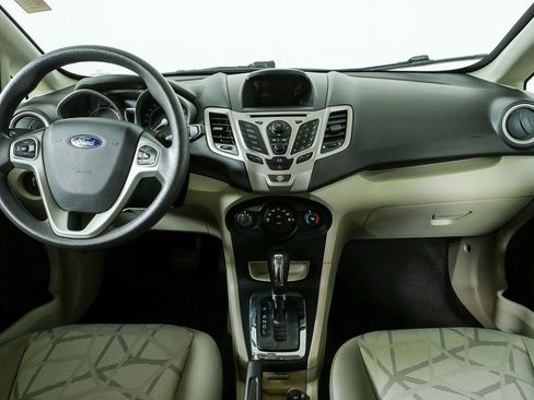 Used 2013 Ford Fiesta SE FWD image 18