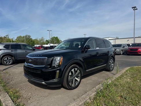 Used 2021 Kia Telluride EX w/ EX Premium Package image 8