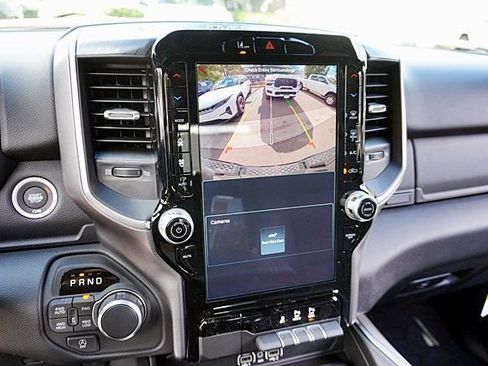 New 2026 RAM 1500 4x4 Crew Cab image 33