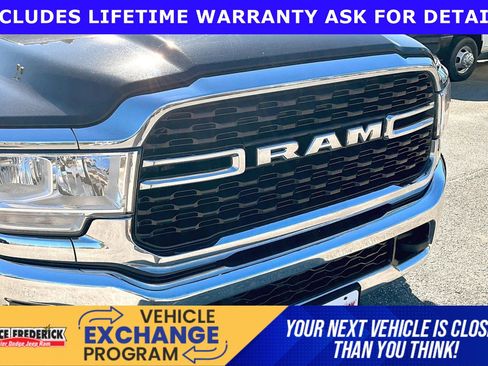 Used 2023 RAM 3500 Big Horn w/ Level 1 Equipment Group AWD/4WD image 23