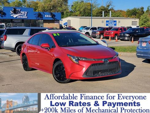 Used 2021 Toyota Corolla LE image 1