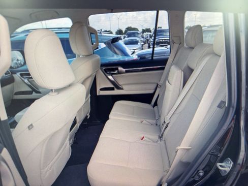 Used 2021 Lexus GX 460 Premium w/ Premium Package AWD/4WD image 5