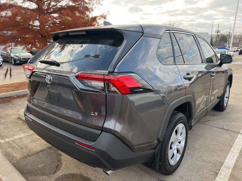 Used 2024 Toyota RAV4 LE image 8