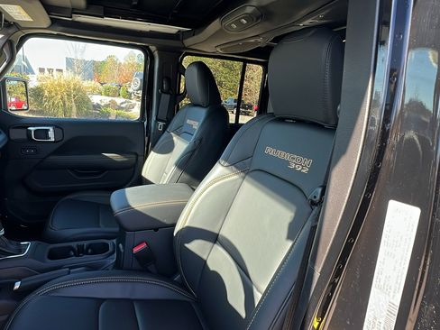 New 2025 Jeep Wrangler Unlimited Rubicon 392 image 17