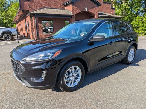 Used 2022 Ford Escape SE FWD image 8