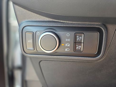 New 2026 Ford Explorer Active RWD image 39