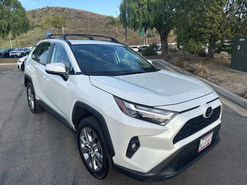 Used 2024 Toyota RAV4 XLE Premium image 6