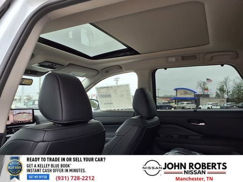 New 2026 Nissan Pathfinder SL w/ SL Premium Package AWD/4WD image 10