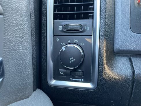 Used 2014 RAM 2500 Big Horn image 30