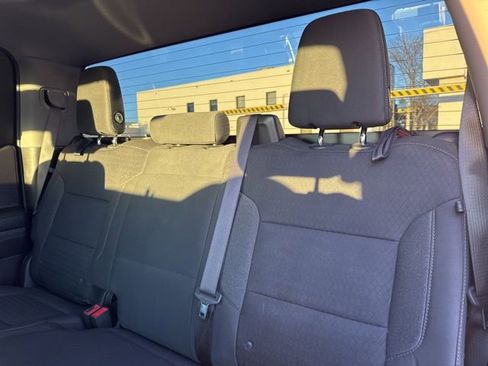 Used 2022 Chevrolet Silverado 1500 RST AWD/4WD image 25