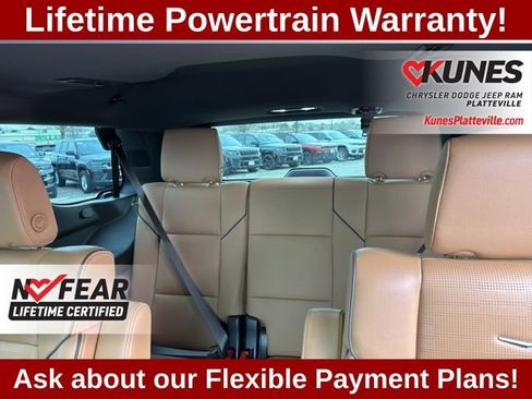Used 2025 Cadillac Escalade Premium Luxury AWD/4WD image 37