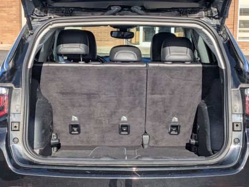 Used 2019 Jeep Compass Limited image 32