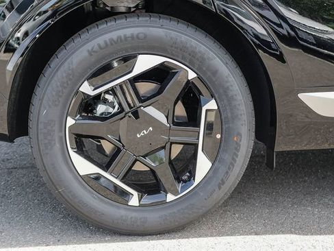 New 2026 Kia Sportage SX FWD image 9
