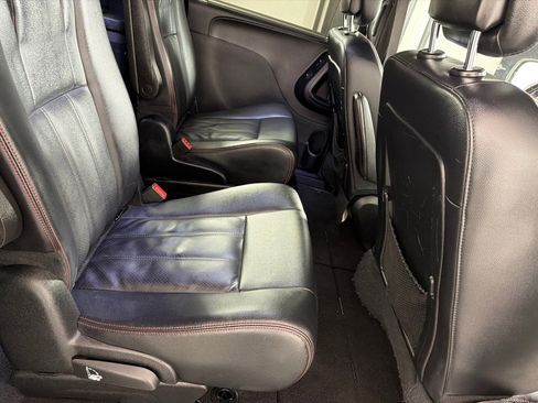 Used 2017 Dodge Grand Caravan GT FWD image 20
