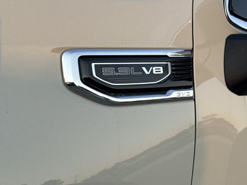 New 2026 GMC Sierra 1500 SLT AWD/4WD image 16