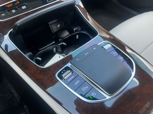 Used 2023 Mercedes-Benz E 450 4MATIC Sedan image 17