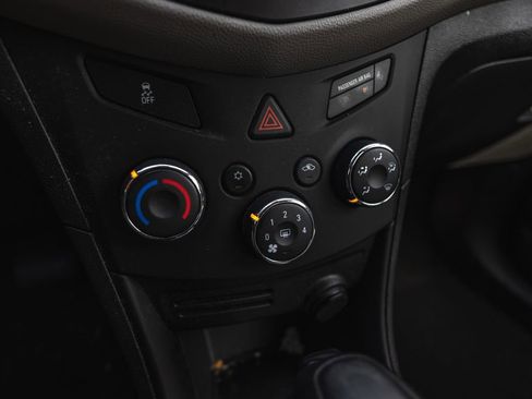 Used 2015 Chevrolet Trax LS image 8