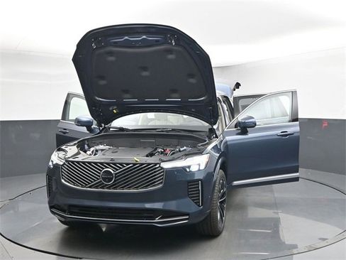 New 2026 Volvo XC90 B6 Ultra image 53