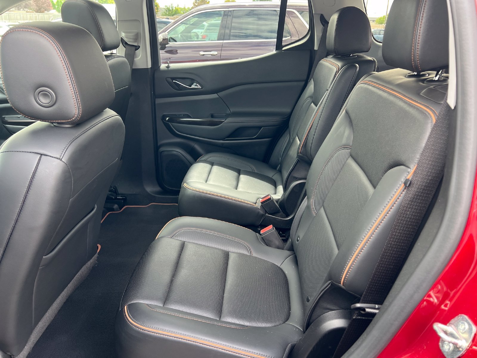 Used 2022 GMC Acadia AT4 w/ Technology Package AWD/4WD image 21