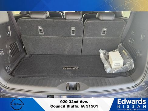 New 2026 Nissan Armada PRO-4X w/ Captain's Chari Seat Package AWD/4WD image 16