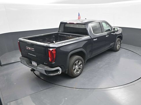 Used 2025 GMC Sierra 1500 SLT AWD/4WD image 29
