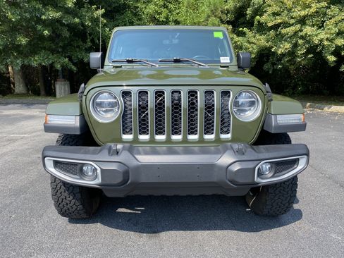 Used 2021 Jeep Wrangler Unlimited Sahara AWD/4WD image 3