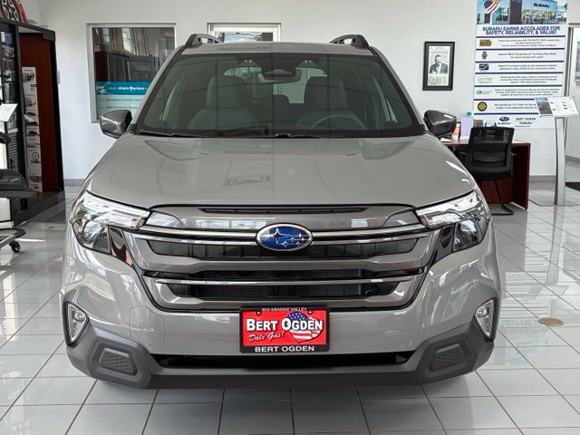 New 2026 Subaru Forester Premium AWD/4WD image 2