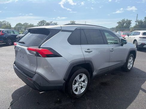 Used 2020 Toyota RAV4 XLE FWD image 7