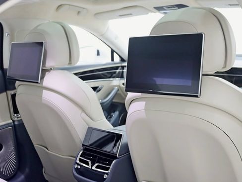 Used 2020 Bentley Flying Spur W12 AWD/4WD image 37