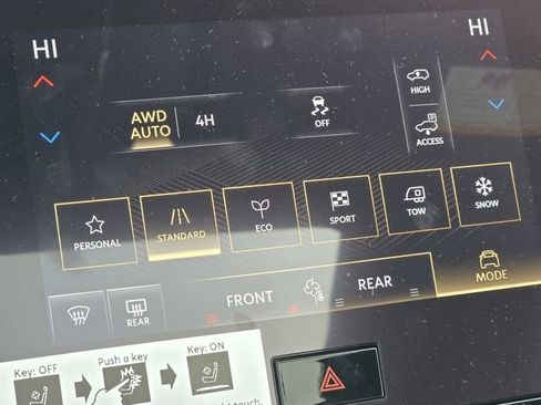 New 2026 INFINITI QX80 Autograph w/ Premium Cargo Package image 10